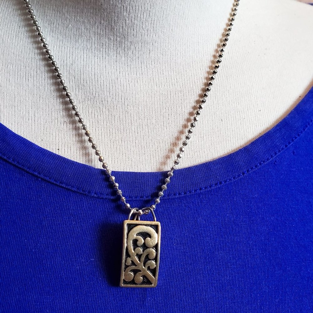 16" Silver Tone Floral Rectangle Pendant Necklace
